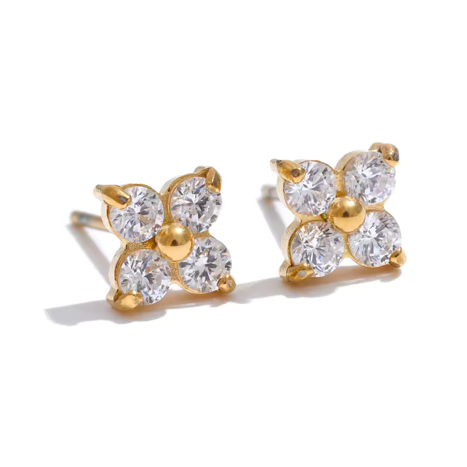 Noora studs