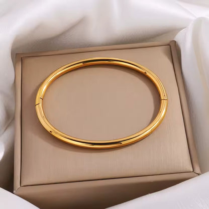 Salma Bangle