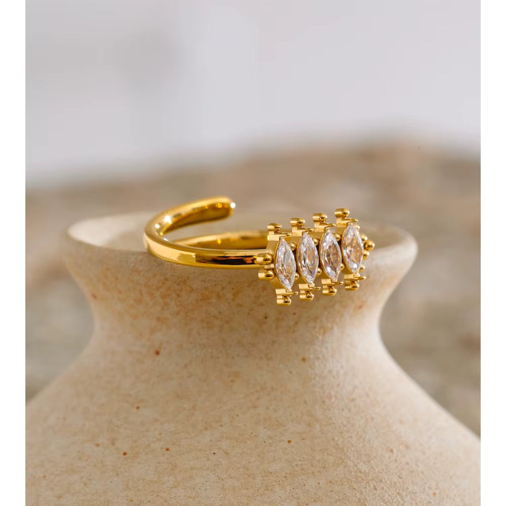 Zoya adjustable ring